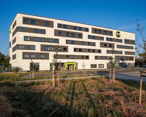 B&B HOTEL Berlin-Airport-0