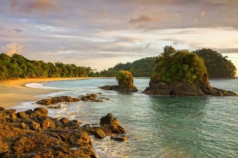 Strand im Nationalpark Manuel Antonio in Costa Rica