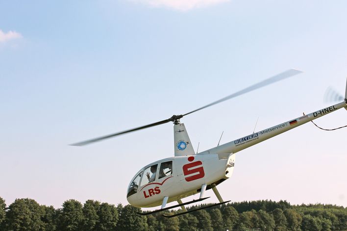 FLY & HELP Hubschrauber Rundflug