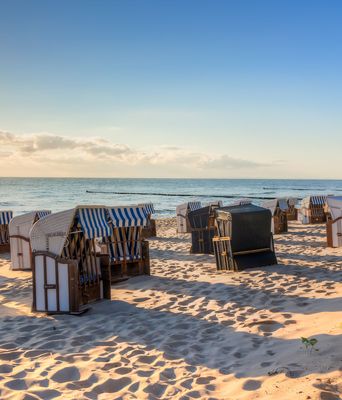 Strandkörbe am Strand von Rügen