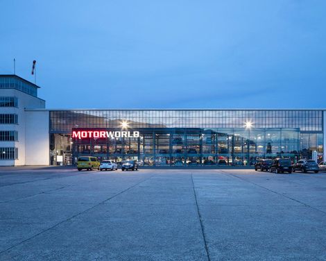 Städtereise mit Aufenthalt im V8 Hotel Köln Motorworld-2