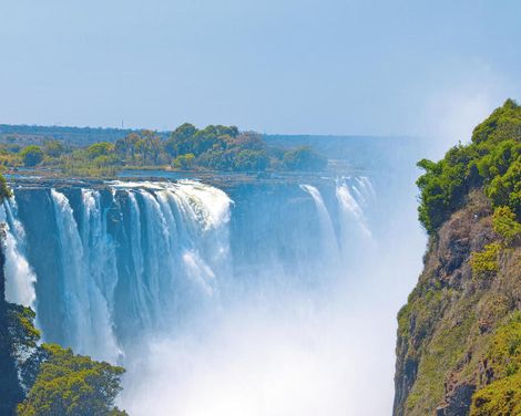 Afrika ganz exklusiv bei einer Fly-in-Safari erleben-0
