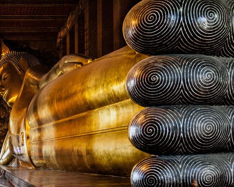 Goldene Tempel, grüne Hügel, glitzerndes Meer-3