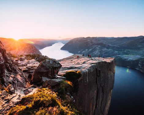 Zwischen Fjorden, Gletschern und spektakulären Panoramastraßen-0