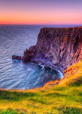 Sonnenuntergang an den Klippen von Moher