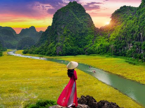 Frau in Tam Coc
