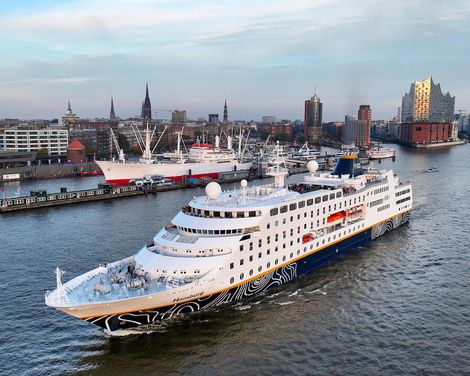 Kreuzfahrt mit MS Hamburg von Walvis Bay bis Hamburg inkl. Namibia-Rundreise-1