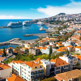 Ausblick auf die Stadt Funchal auf Madeira