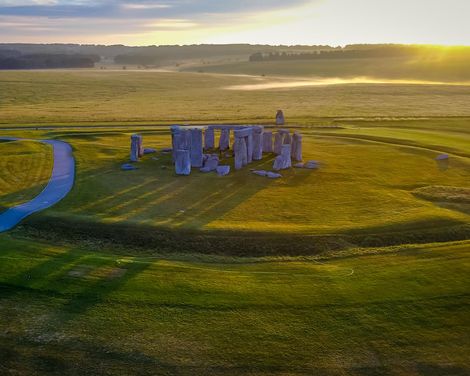 Burgen, Mythen und unvergessliche Landschaften-1
