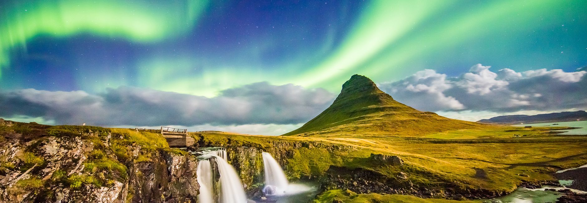 Island: Kirkjufell und Polarlichter