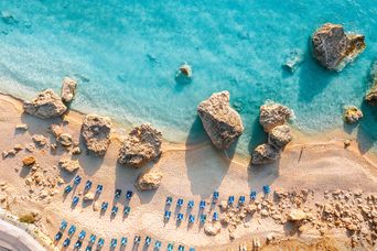 Luftaufnahme vom Strand von Lefkada auf den Griechischen Inseln