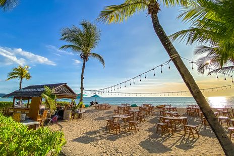 Strand von Khao Lak bei Sonnenuntergang