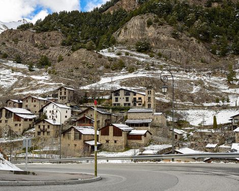 Uralte Bergdörfer, stille Pfade und echte Pyrenäen-Magie
