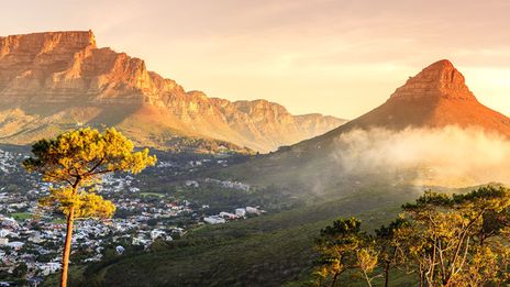 Blick auf Kapstadt mit Tafelberg