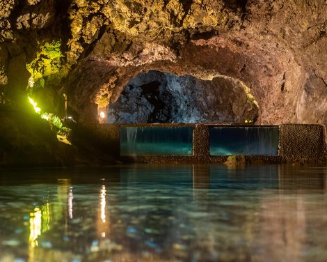 Von den Bergen ins Blaue: Wandern und Entspannen-3