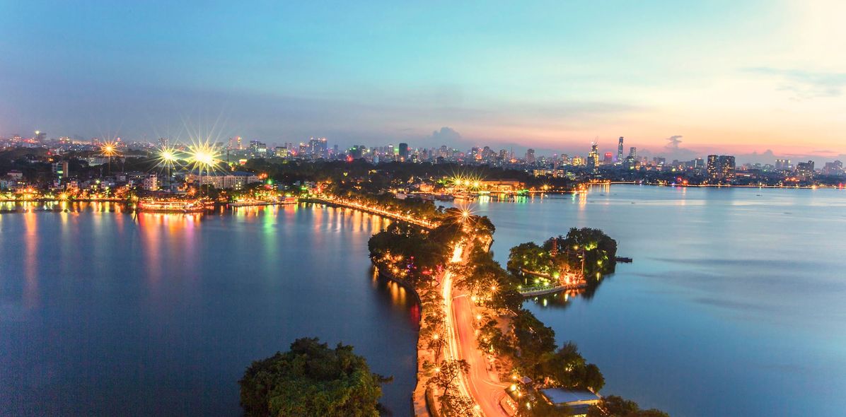 Stadtansicht von Hanoi bei Nacht