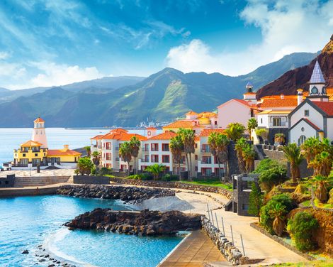 Erholungsurlaub mit Aufenthalt im 5-Sterne Dreams Madeira Resort SPA & Marina