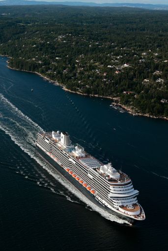 Luftaufnahme der MS Koningsdam