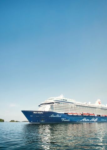 Mein Schiff 6 auf hoher See