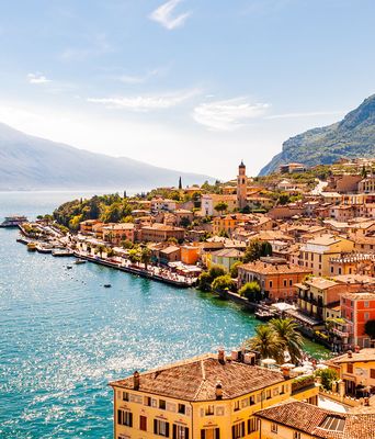 Blick auf den Gardasee und Limone sul Garda