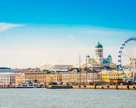 Mit der Bahn durch Städte voller Design und Weite