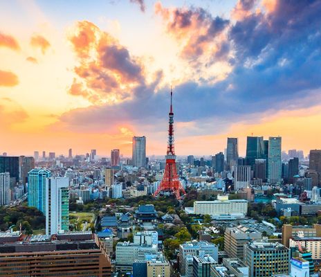 Skyline Tokio bei Sonnenuntergang