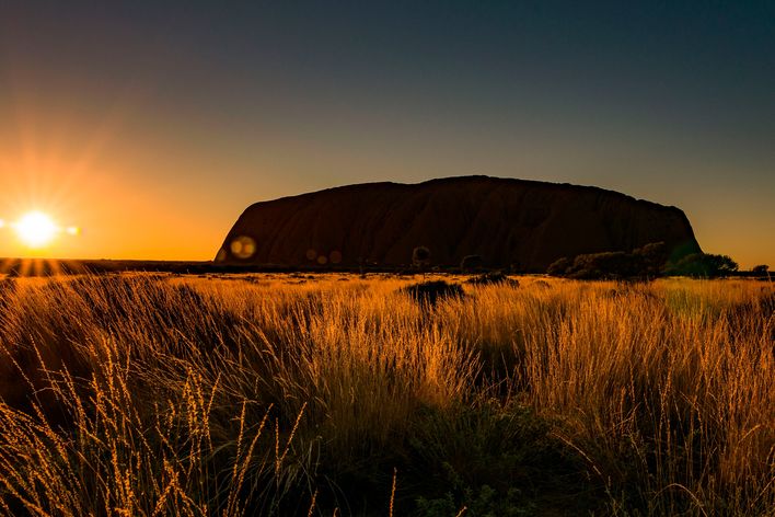 Ulurua, Ayers Rock in Australien bei Sonnenuntergang