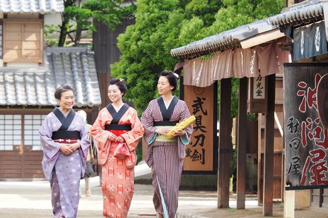 Frauen in Takayama