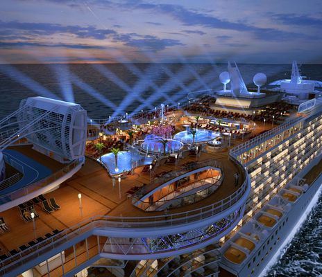 Majestic Princess bei Nacht