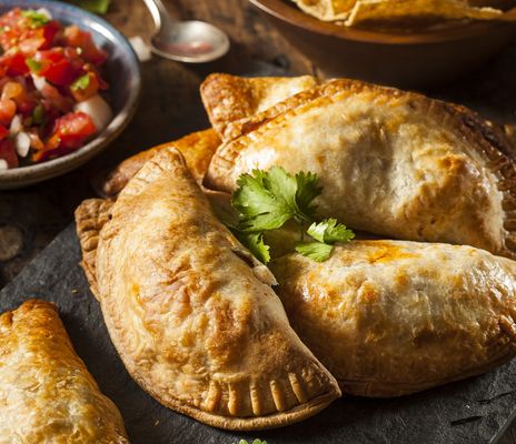 Mit Rinderhackfleisch gefüllte Empanadas - Speise aus Argentinien