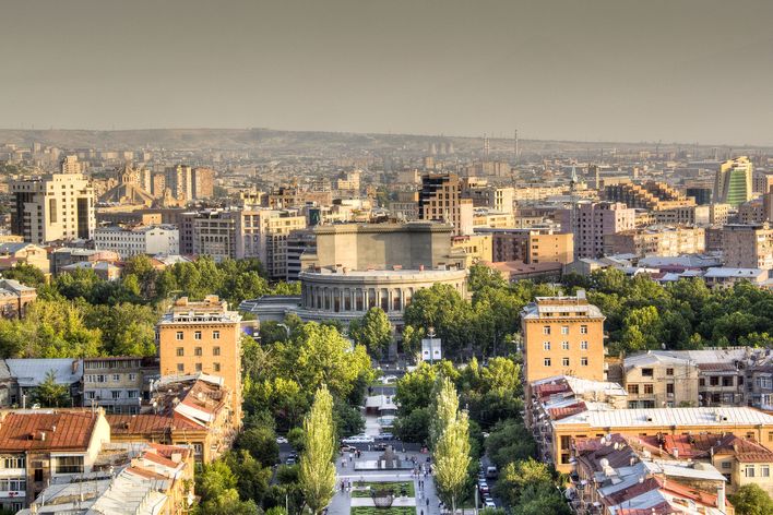 Ausblick auf die Stadt Jerewan in Armenien