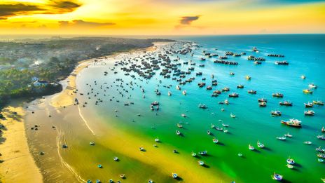Bucht von Phan Thiet mit Booten