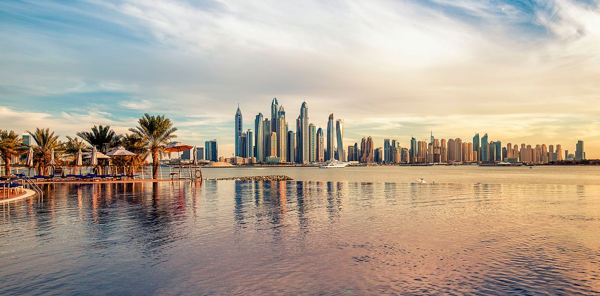 Skyline von Dubai in den Vereinigten Arabischen Emiraten