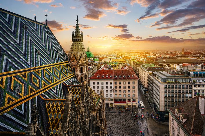 Blick auf Wien vom Dach des Wiener Wahrzeichens Stephansdoms