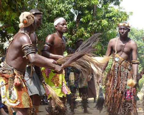 Erlebnisreise ab/bis Lomé Bootsfahrt inkl. traditioneller Piroge über den Togo-See