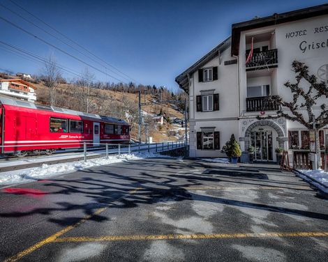Winterzauber auf legendären Bahnstrecken in der 1. Klasse