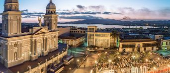 Santiago de Cuba bei Nacht 