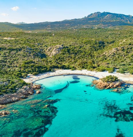 Strand an der Costa Smeralda auf Sardinien