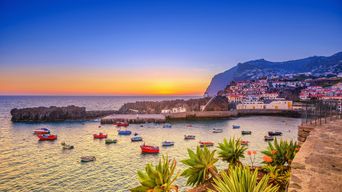 Sonnenuntergang in Camara de Lobos auf Madeira