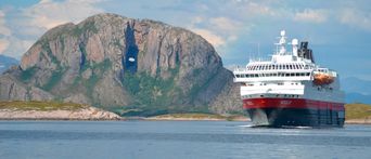Hurtigruten MS Nordlys