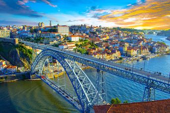Brücke in Porto in Portugal