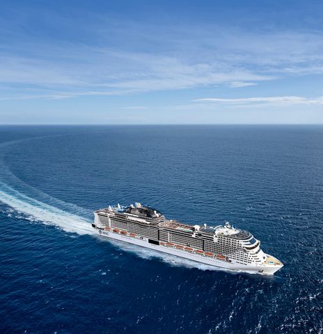 Luftaufnahme von dem Schiff MSC Virtuosa