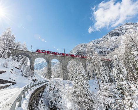 Winterzauber auf legendären Bahnstrecken in der 1. Klasse-0