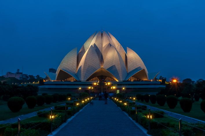 Lotus Tempel bei Nacht