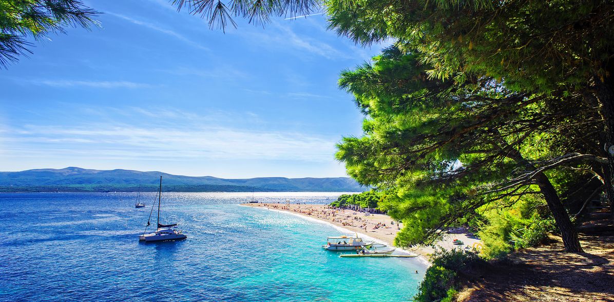 Strand in Brac in Kroatien