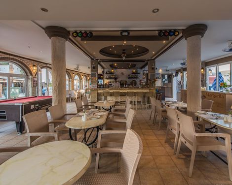 Planos Beach Hotel-0
