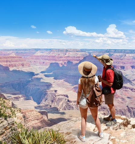 Paar entdeckt den Gran-Canyon Nationalpark