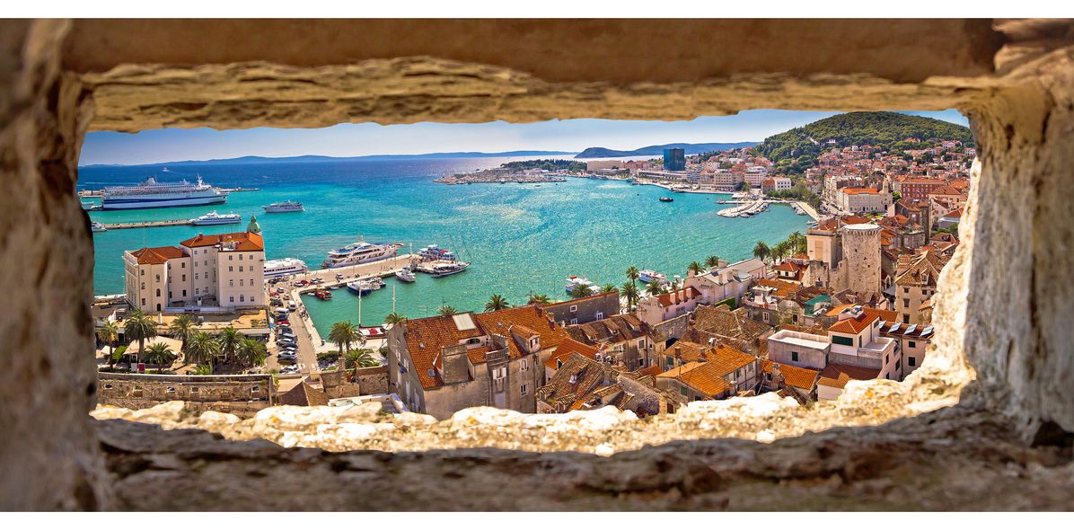 Stadtpanorama von Split im Balkan