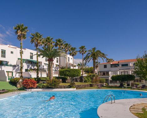 Los Rosales Apartamentos-0