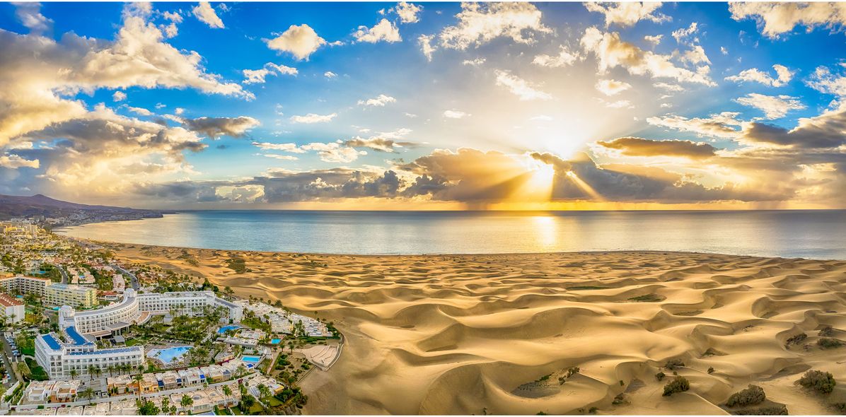 Strand von Grand Canaria bei Sonnenaufgang